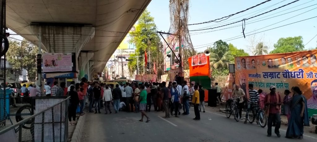 Uproar on the road after the woman's death