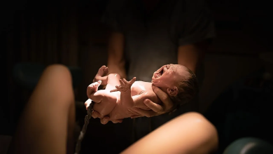 minor-girl-did-her-own-delivery