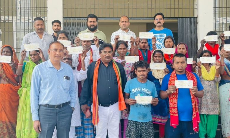 Help-given-to-fire-victims